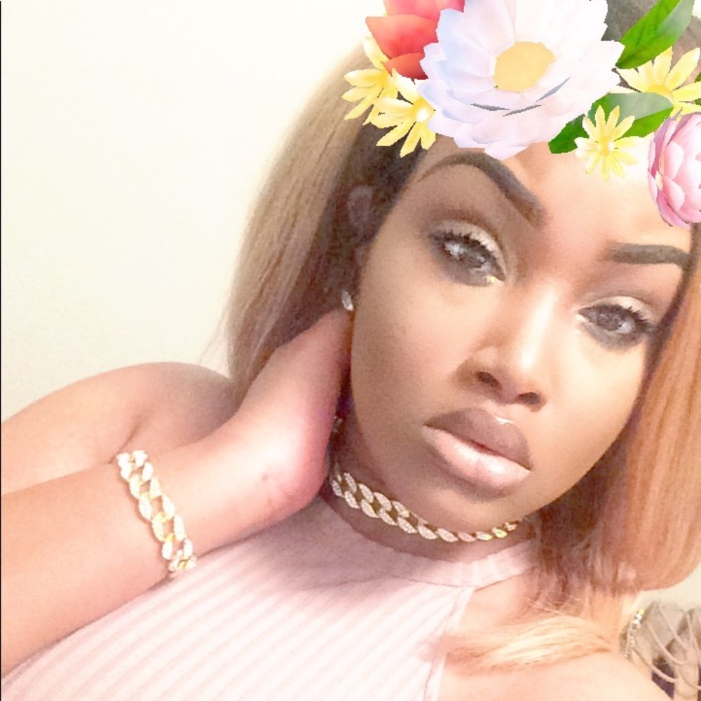 Meet your Posher, Alexandria